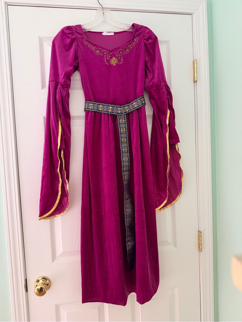 Girls size medium Fuchsia Long Sleeve Medieval Princess Dress with Gold Trim